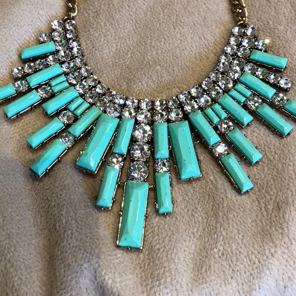 Turquoise look a like necklace - Picture 3 of 6